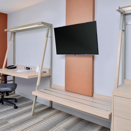 Holiday Inn Express & Suites Farmington Hills - Detroit By Ihg Dış mekan fotoğraf