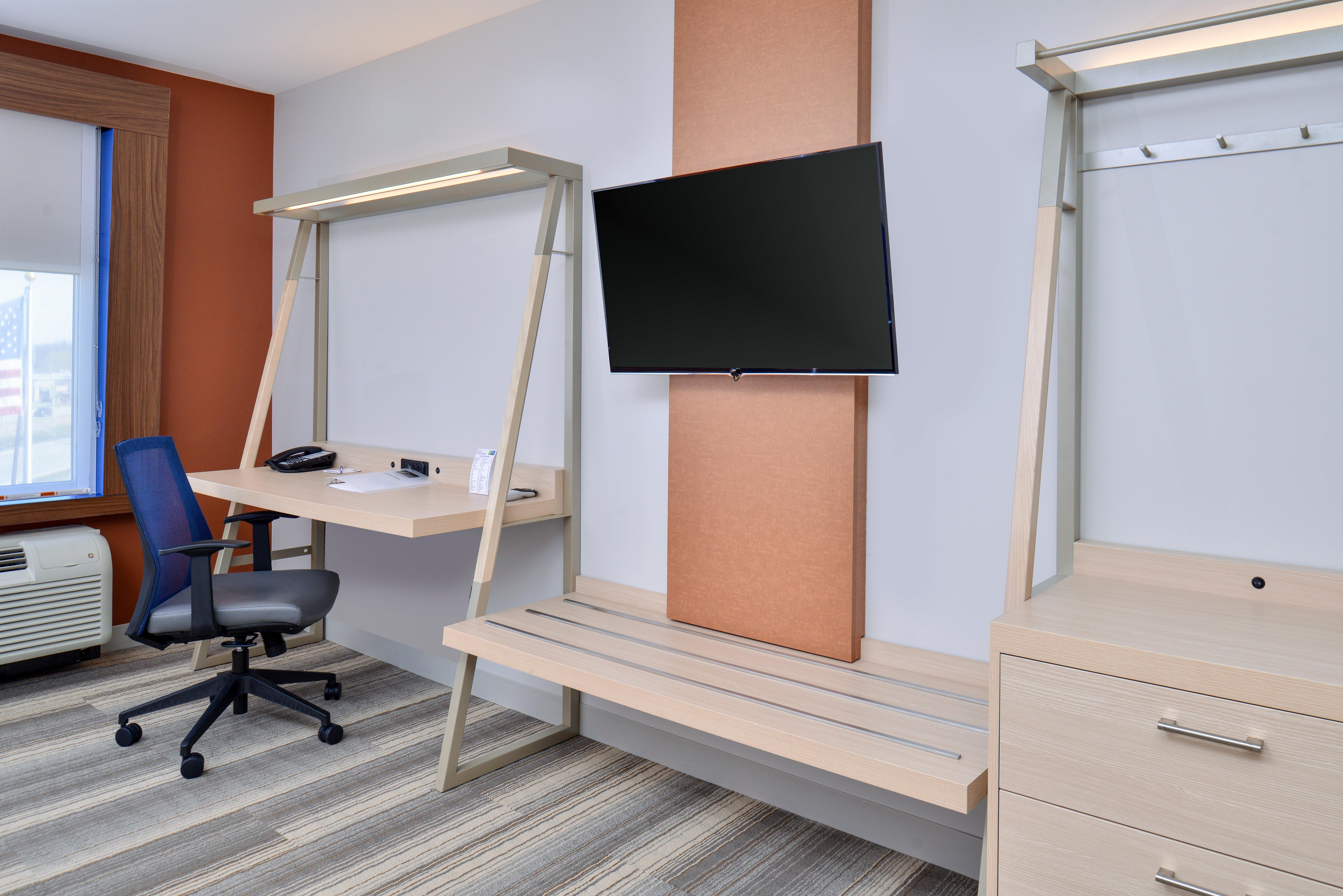 Holiday Inn Express & Suites Farmington Hills - Detroit By Ihg Dış mekan fotoğraf