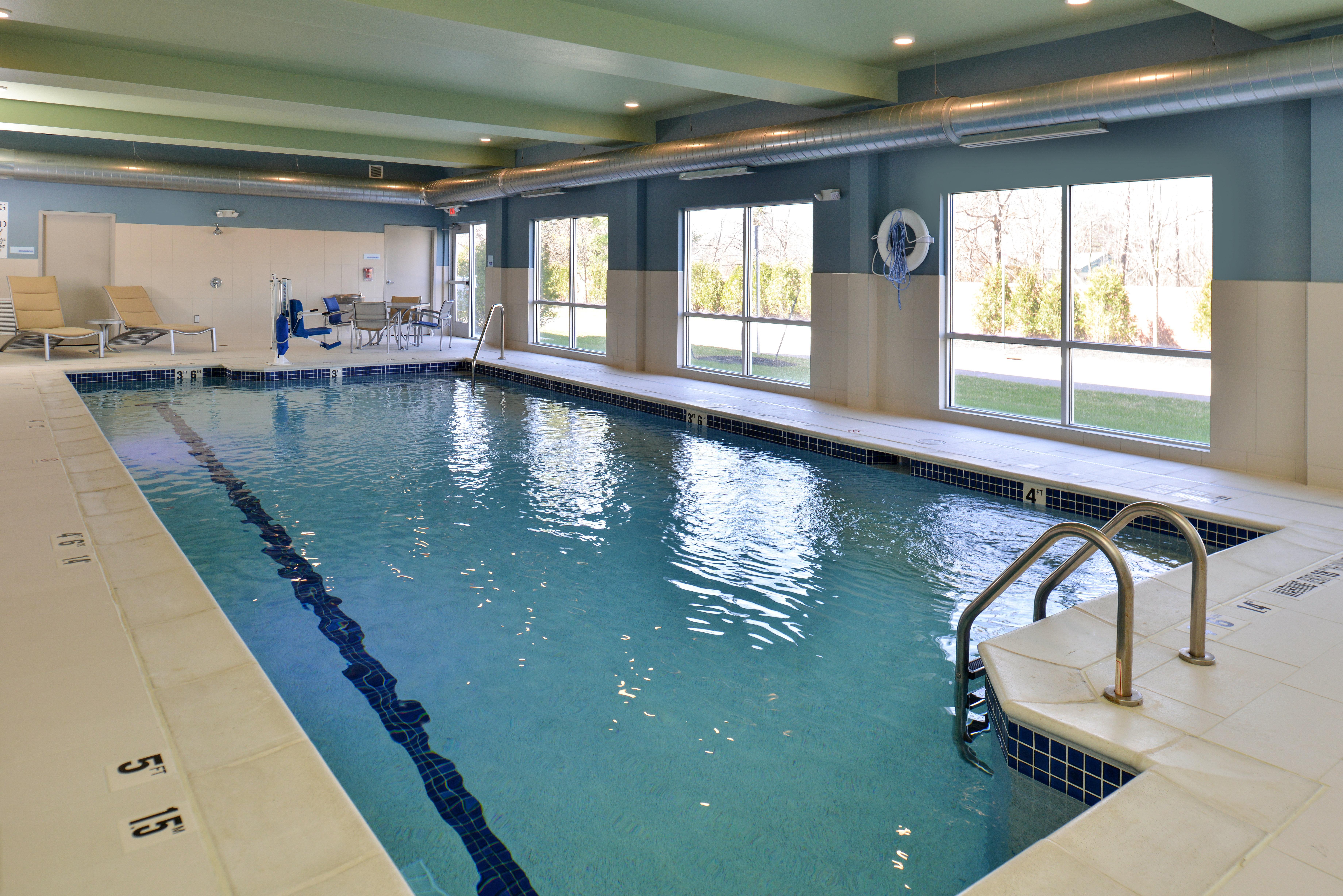 Holiday Inn Express & Suites Farmington Hills - Detroit By Ihg Dış mekan fotoğraf